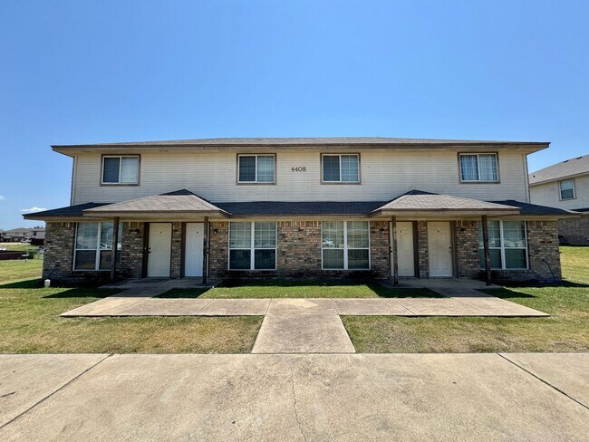 Building Photo - 4408 Abigail Dr