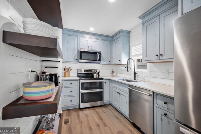 Building Photo - 375 Arrowhead Trail