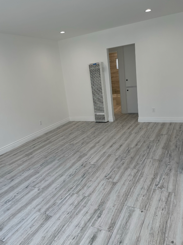 Building Photo - 3433 Madera Ave