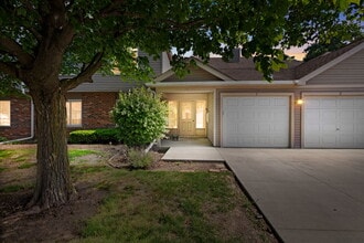 Building Photo - 7030 Park Ln Ct