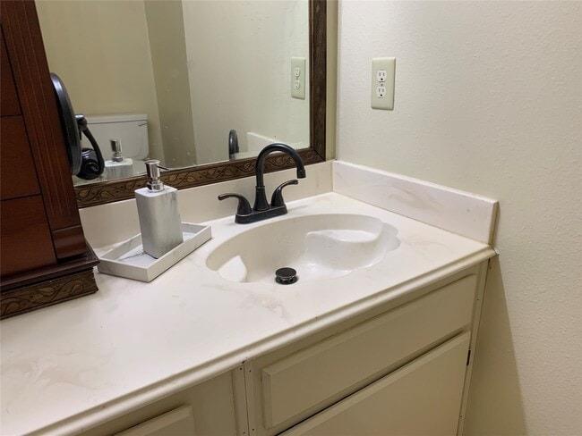 Building Photo - 5514 Fawn Trail Ln