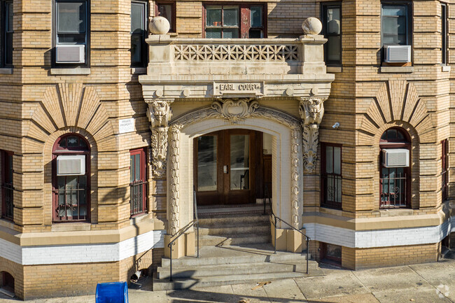 Entrance - Earl Court Apartments