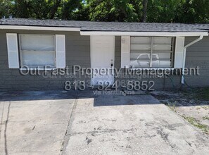 Building Photo - 8400 Sunnydale Dr