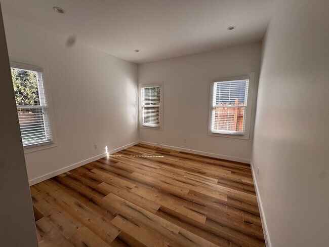 Foto del edificio - 1289-1291 West 22nd