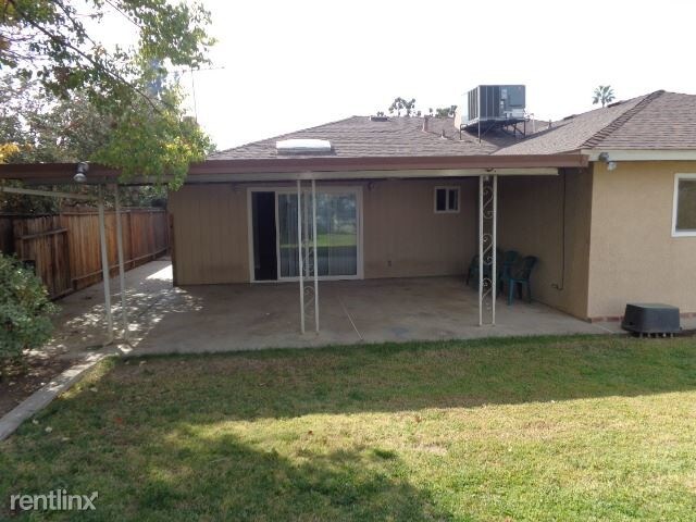 Building Photo - 3254 W Rialto Ave