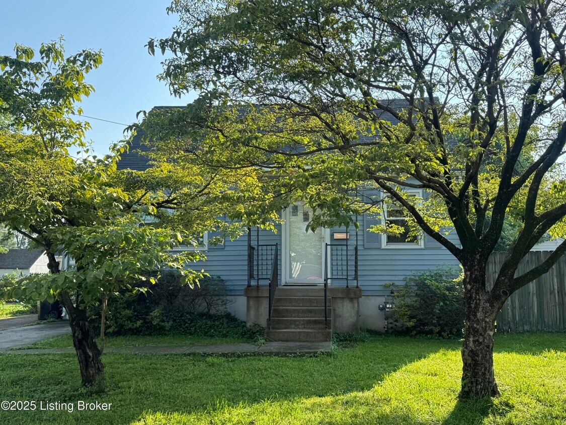 Foto principal - 2603 Parklawn Dr