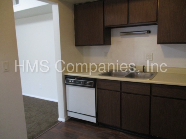 Foto del edificio - 750 Pleasant Ave