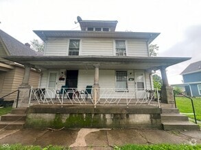Building Photo - 212 N Oakland Ave