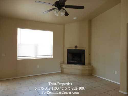 Foto del edificio - Great 3/2 off Sonoma Ranch / Los Colinas Area