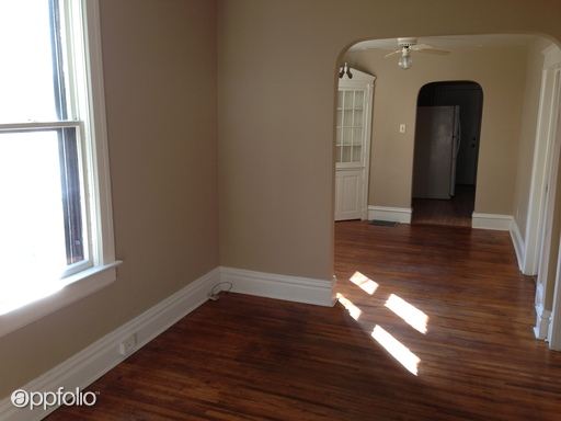 Foto del edificio - 1317 W Jefferson Blvd