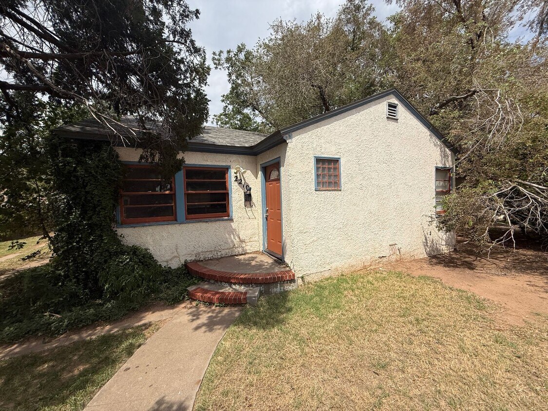 Foto principal - 2/1 in heart of Lubbock!