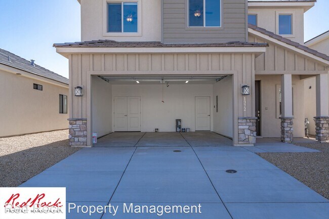 Foto del edificio - 4 br, 2.5 bath House - 1372 E White Hollow Ln