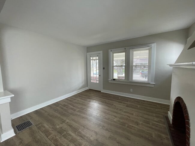 Building Photo - 2608 Westfield Ave
