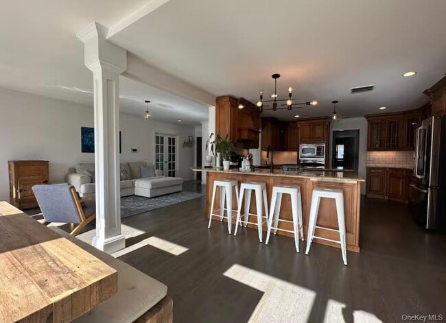Building Photo - 1408 NY-292