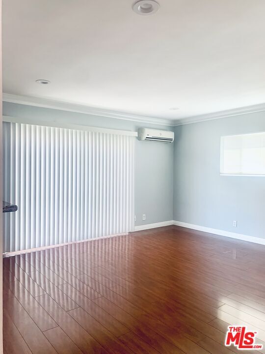 Building Photo - 5226 Wilkinson Ave