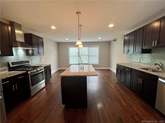 Building Photo - 318 Copper Square Dr