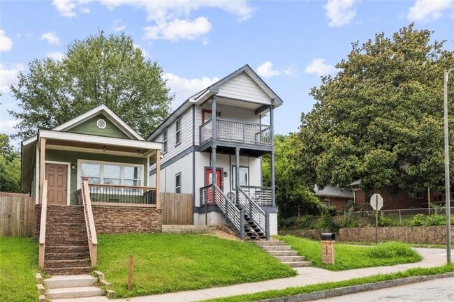 Building Photo - 494 Rockwell St SW