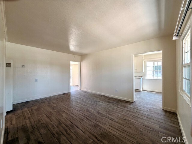 Foto del edificio - 7536 White Oak Ave