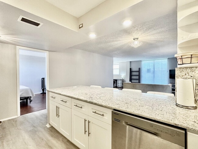 Foto del edificio - 5301 NW 2nd Ave