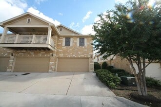Building Photo - 16100 S Great Oaks Dr