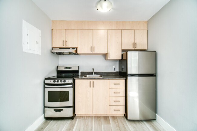 Photo du bâtiment - 6411-6411 South St