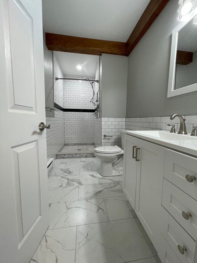 Bathroom - 19 Rose St