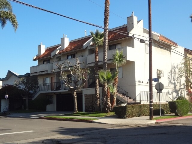 Foto principal - 3900 Moore St