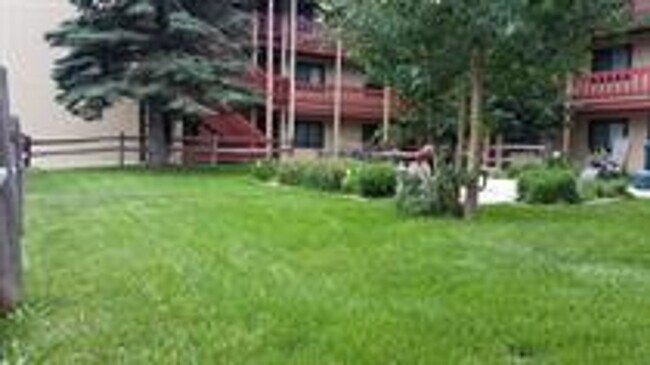 Building Photo - Amazing Downtown Breckenridge Location!  Studio Apartment