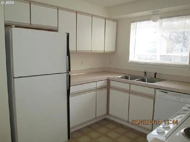 Building Photo - DA-0000 | W. Brown Duplex, LLC.