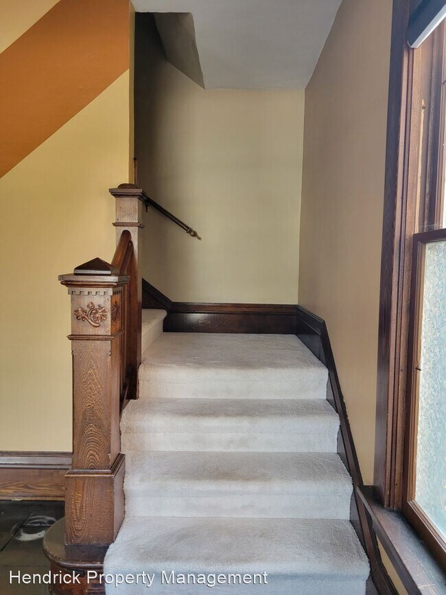 Building Photo - 4 br, 2 bath House - 606 Columbus Ave