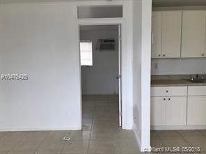 Building Photo - 1 br, 1 bath  - 2321 Madison St Apt 5