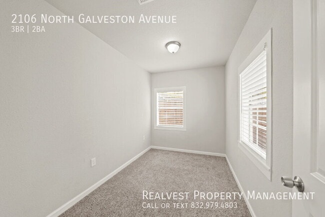 Photo - 2106 N Galveston Ave House