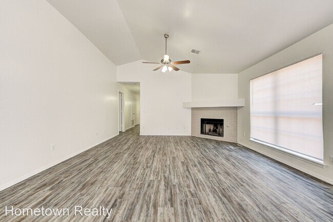 Building Photo - 3 br, 2 bath House - 2740 Tealwood Drive