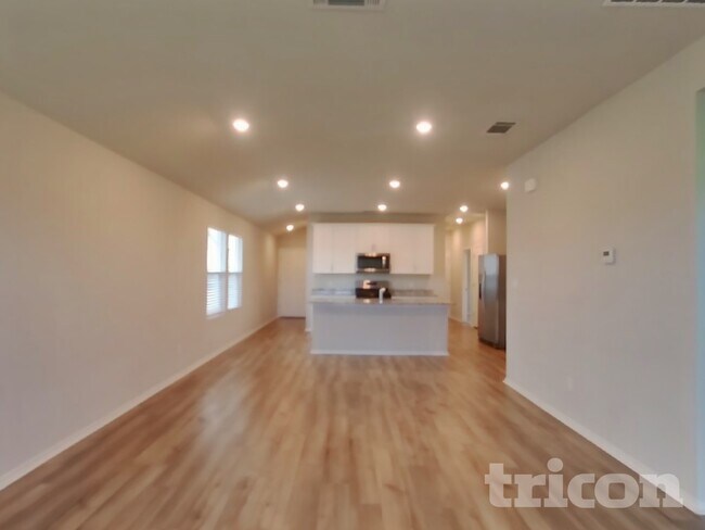 Foto del edificio - 5116 Saddle Clb Dr