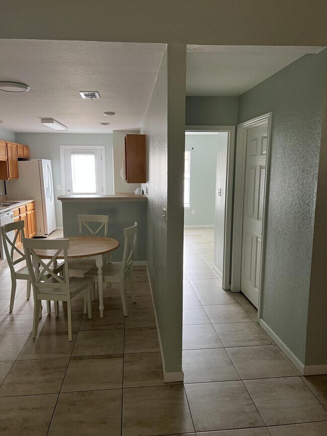 Foto del edificio - 1000 Airport Rd