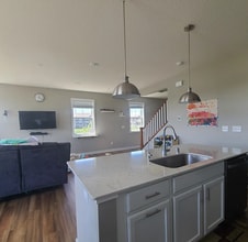 Building Photo - 7254 Yellowstone Ct N