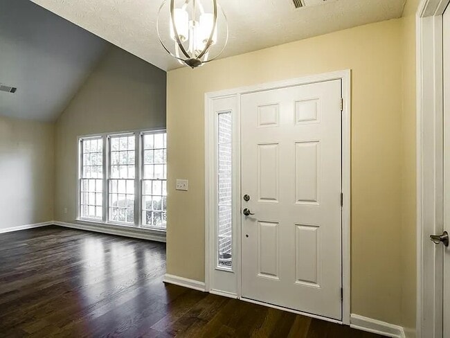 Photo - 4947 Clubgreen Summit House