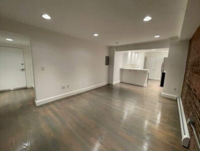 Foto del edificio - 125 Saint Botolph St