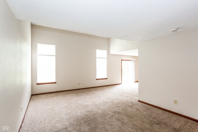 Foto del edificio - 8930 Lighthorse Dr