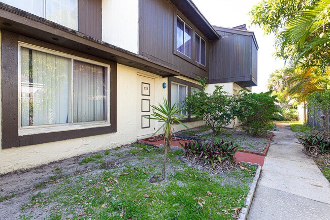 Foto del edificio - 5372 129th Ave N