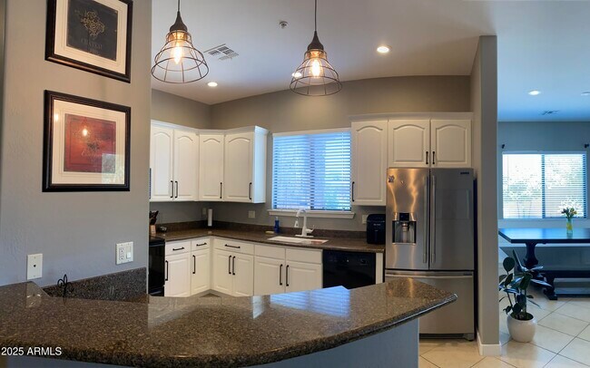 Foto del edificio - 4241 Pebble Creek Pkwy