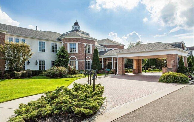 Foto del edificio - 702 Equestrian Way