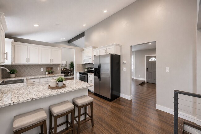 Foto del edificio - 7473 Bromley Rd