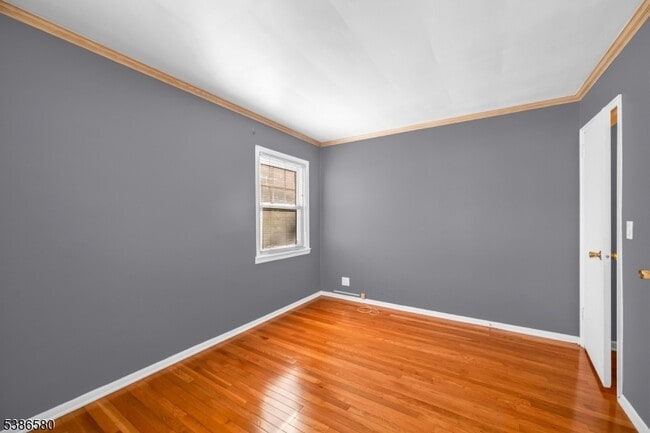 Building Photo - 6 Gainsborough Terrace