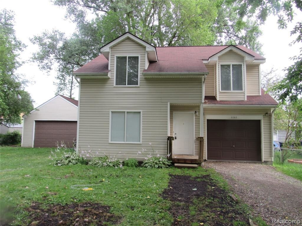 Primary Photo - 2702 Sinclair St