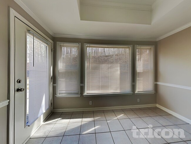 Building Photo - 4112 Trotters Way Dr