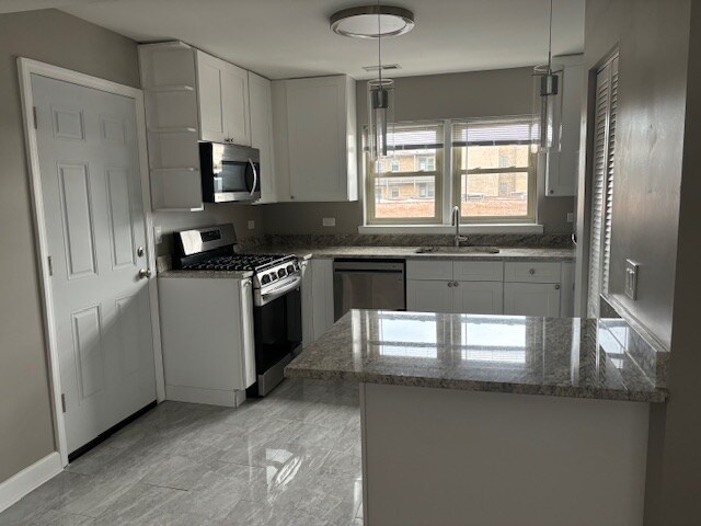 Foto del edificio - 4901 N Kilpatrick Ave