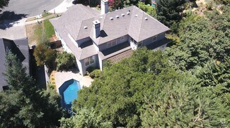 Building Photo - 3566 Aikin Pl