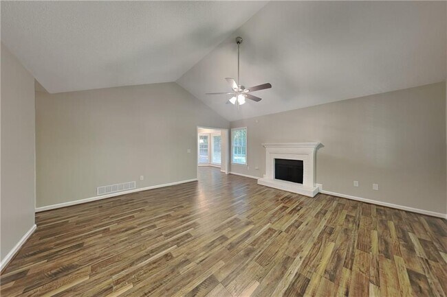 Foto del edificio - 5394 Muirwood Pl