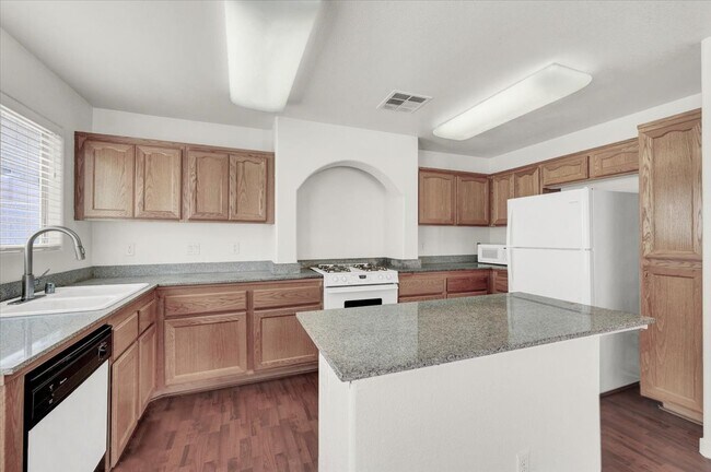 Foto del edificio - 7275 Phlox Rd